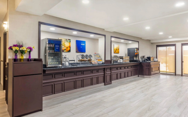 Comfort Inn Bourbonnais near I-57