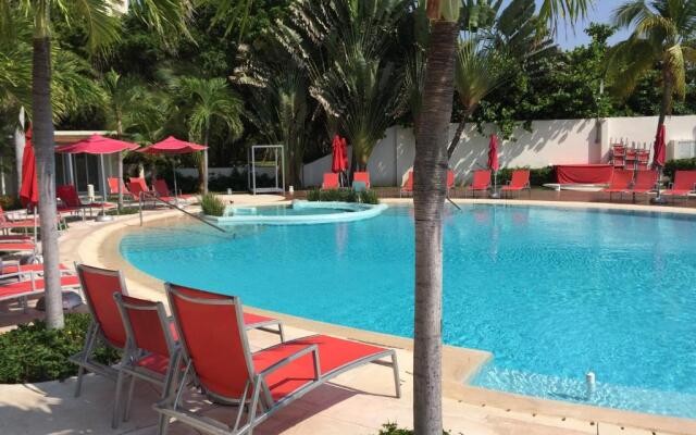 Bay View Grand Marina 1605 Sur