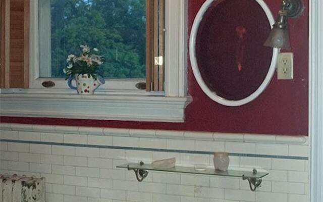 The Albanus Phillips Inn