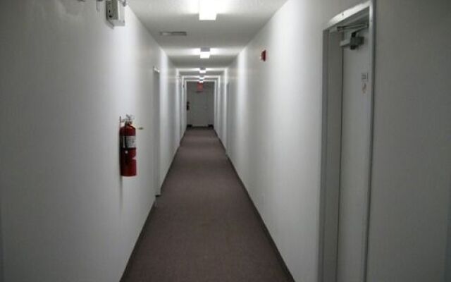 Imperial Hunter Hotel