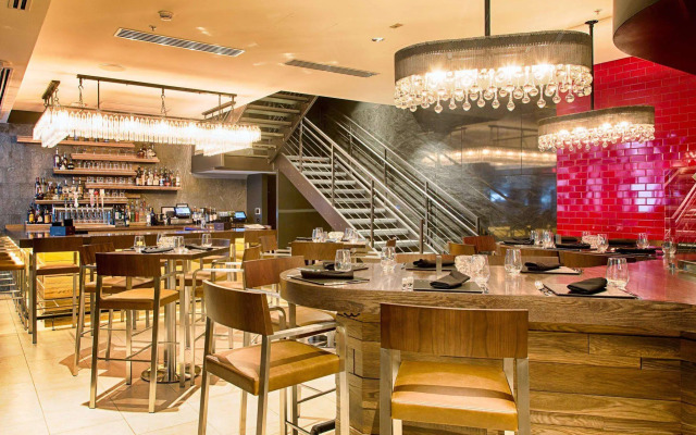 Metropolitan at The 9, Autograph Collection