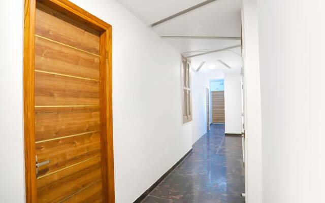 FabHotel The Grand Suite