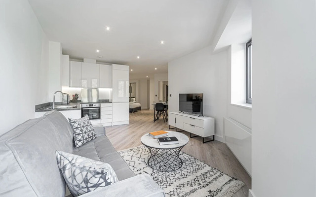 Seven Living Solihull - Broadoaks Studio