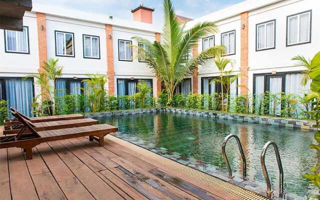 Morning Angkor Boutique