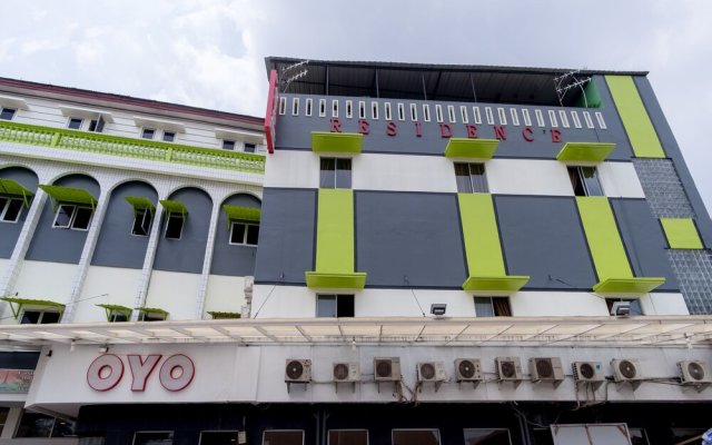 Residence Hotel Syariah by OYO Rooms