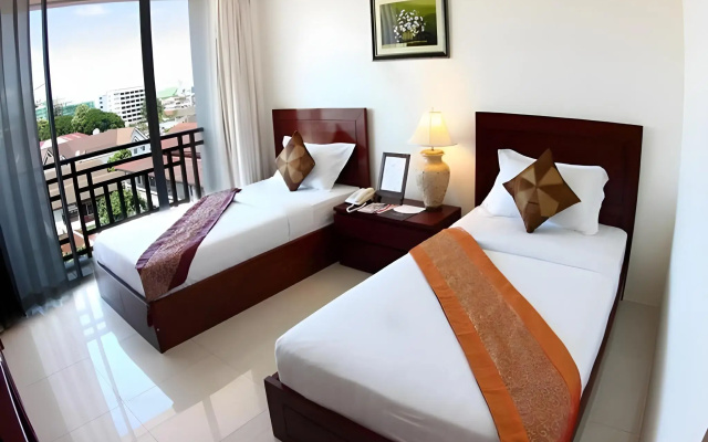 Sabaidee at Lao Hotel