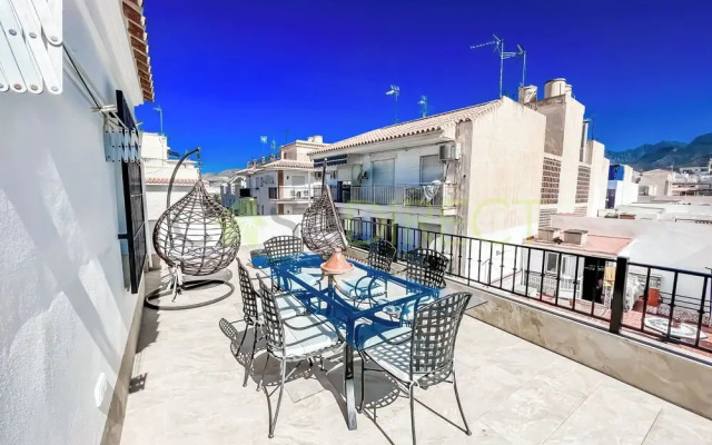 Cd-1382 Two Bedroom Apartment With Terrace