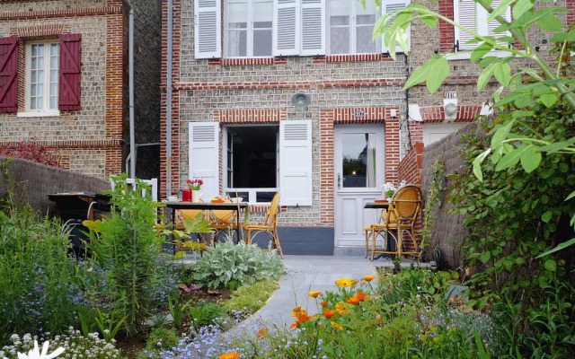 Terraced house, Yport, 400m from the sea