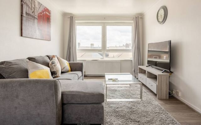 Beautiful 2-bed Apartment in Barking