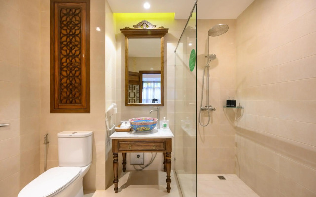 Woo Gallery and Boutique Hotel