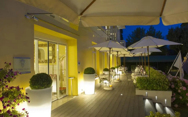 Viktoria Palace Hotel