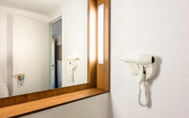 Greet Hotel Angouleme