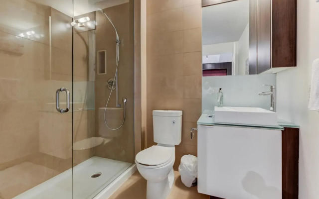 E.S.I Furnished Suites at Fly Condos