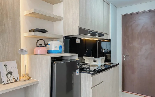Warm And Restful Studio Transpark Juanda Bekasi Timur Apartment