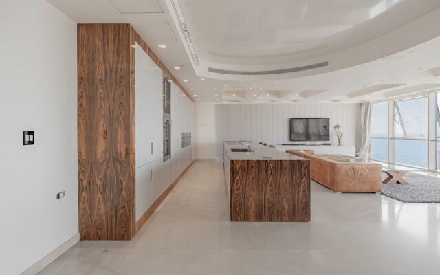 The TLV DREAM by BREEZ