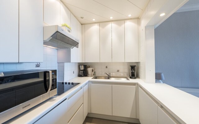 Amazing Apartment With Sea-views