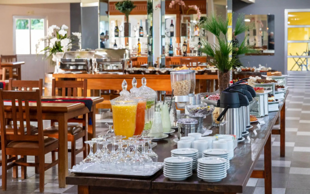 Canzi Cataratas Hotel