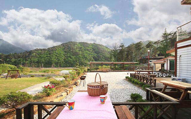 Jeongseon Jangsu Pension