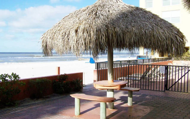 Las Brisas Condominiums