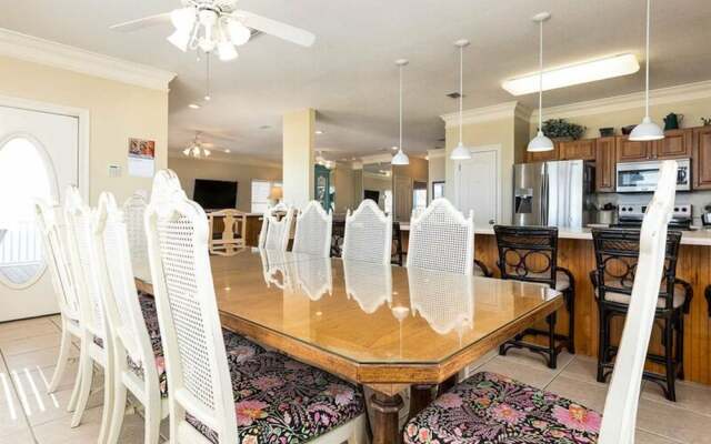 Drottningholm by Meyer Vacation Rentals