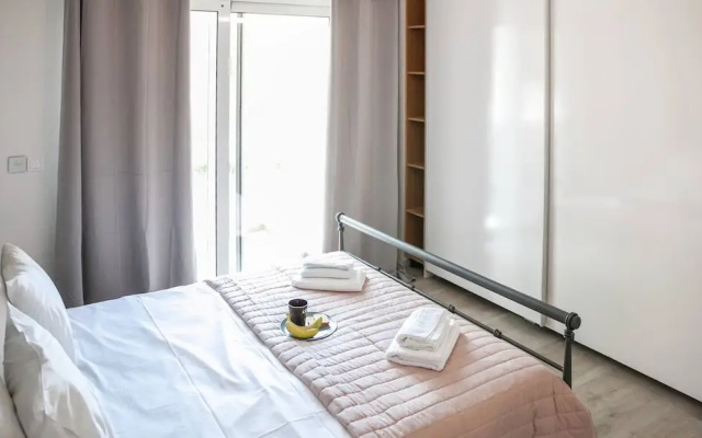 Secret Loft, 2min walk from the beach. High Tech!