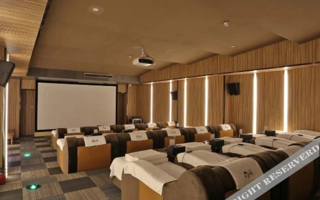 New Sun Island Hot Spring Hotel