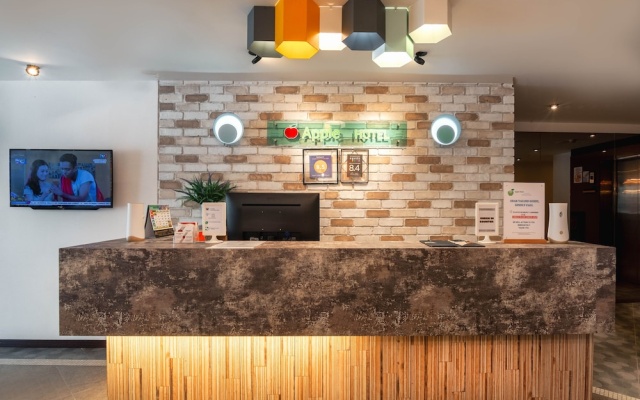 Apple Hotel Times Square – Lobby – George Town