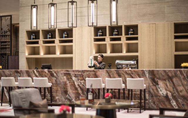 HUALUXE Xiamen Haicang Harbour View by IHG