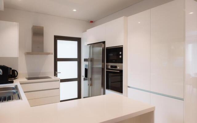 Villa 323 St Georges Complex