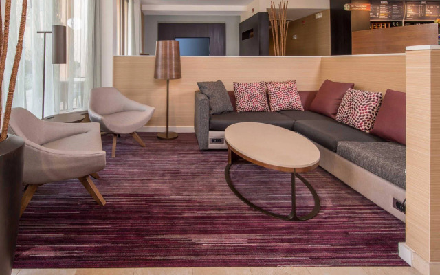 Courtyard Fairfax Fair Oaks