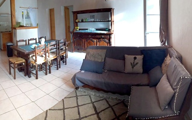 House With 4 Bedrooms in Saint-front-de-pradoux, With Shared Pool and Furnished Garden