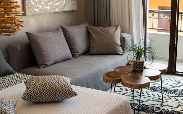 Petalo Suites