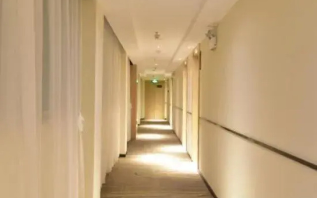 City Comfort Inn