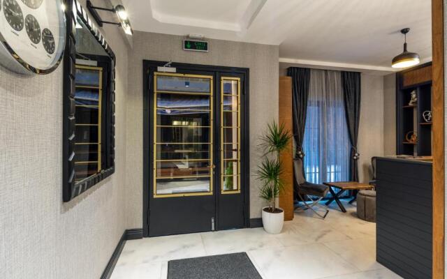 Sala Suites