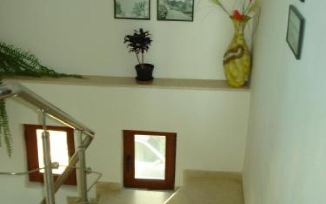 Guest House Ianis Paradise