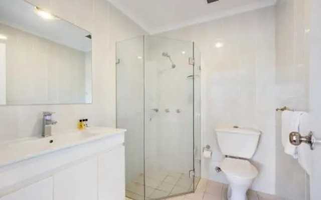 North Ryde Self Contained 2 Bed Apartment (37CULL)