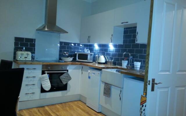 Edinburgh City Centre Apartment