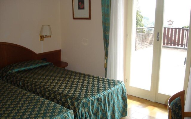 Albergo Ristorante Carenno