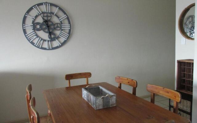 Point Village Accommodation - Ocean Two 12