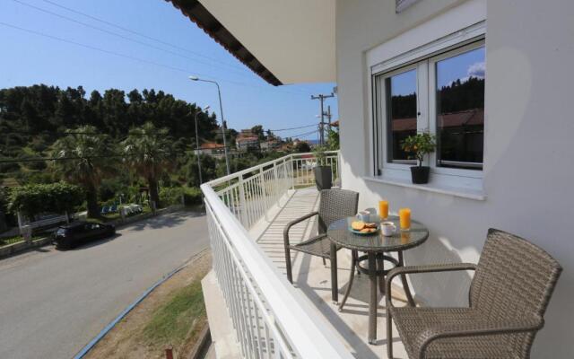 Mare Monte Luxury Apartments 2