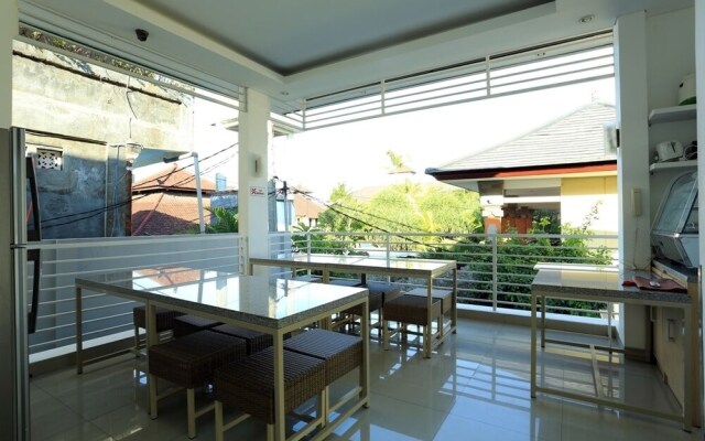 RedDoorz Near Pantai Jerman