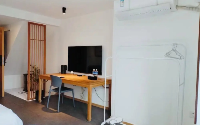 Chongqing Justom Serviced Apartment 4