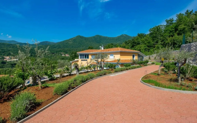 Apartments Villa BV