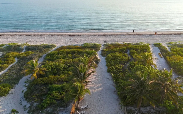 Arena y Mar Seaside Glamping Adults Only