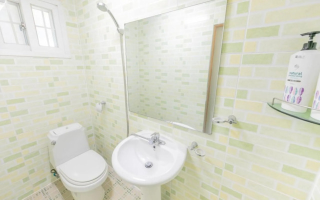 Gurye Jeonmangjoeunjip Pension