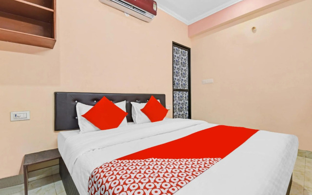 OYO Flagship 80582 Hotel Daily 2