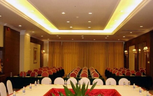 Chateau Star River Apartment