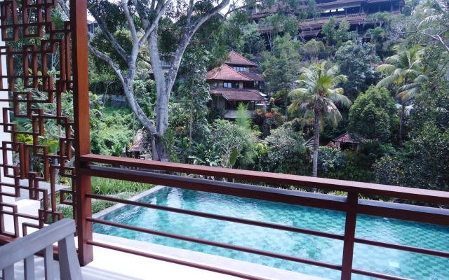 Labak River Hotel by EPS