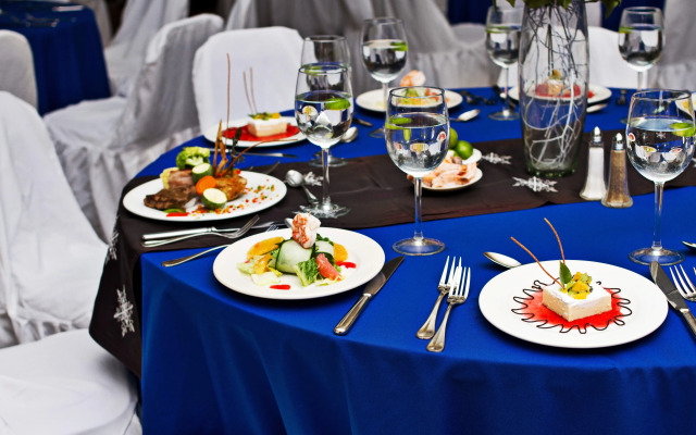 San Carlos Plaza Hotel, Beach & Convention Center