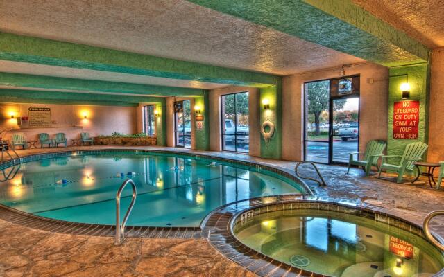 MCM Elegante Suites Abilene